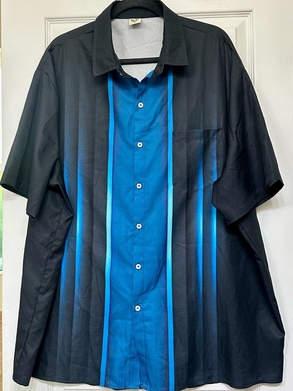 Men's Casual Short-Sleeve Button-Down bowling Shirt in Black and Blue
